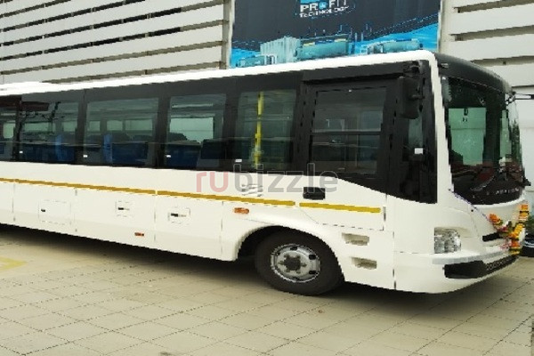 Why Choose a 20 Seater Tempo Traveller on Rent in Mumbai for Group